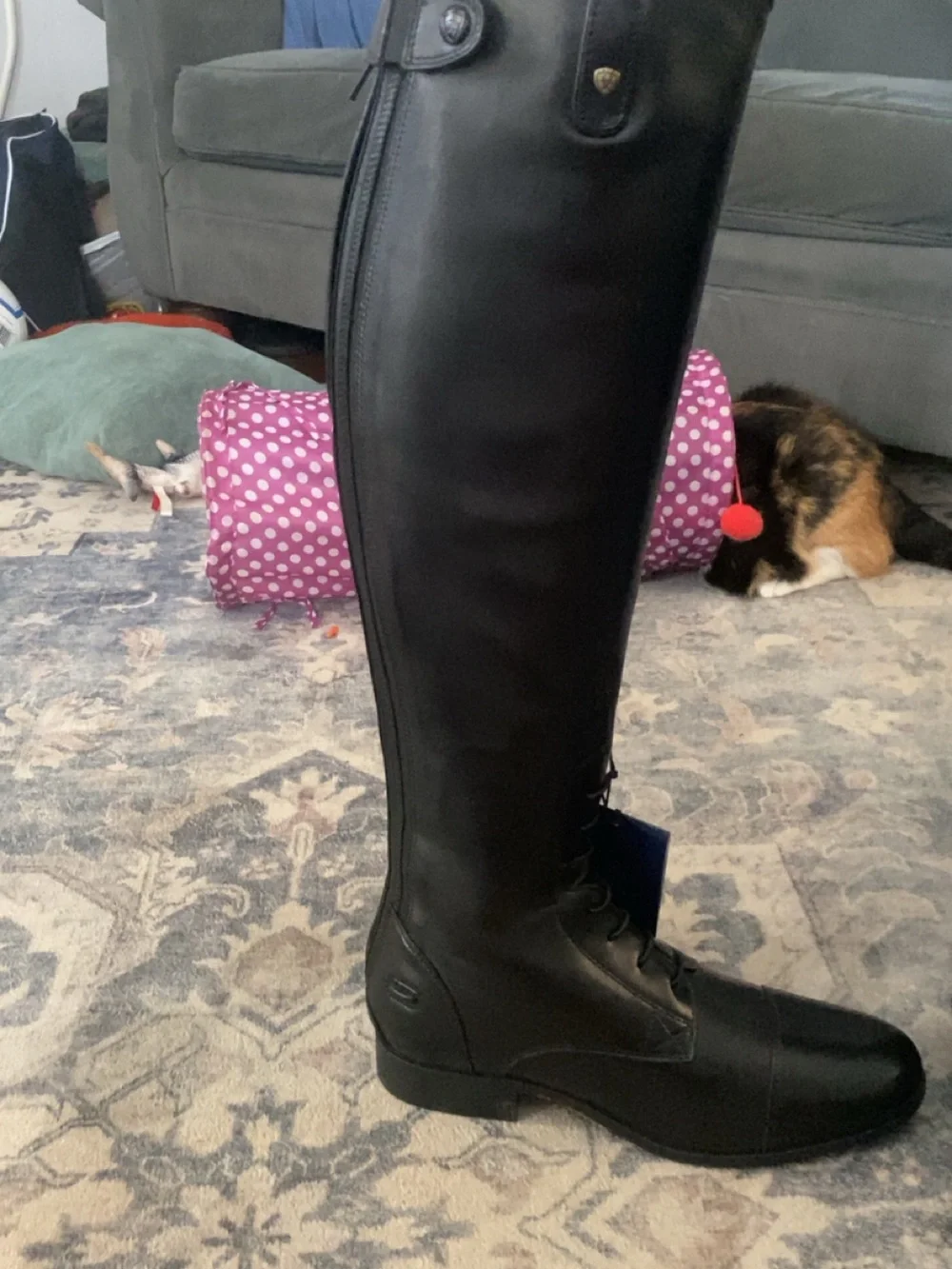 Ariat heritage contour size 11